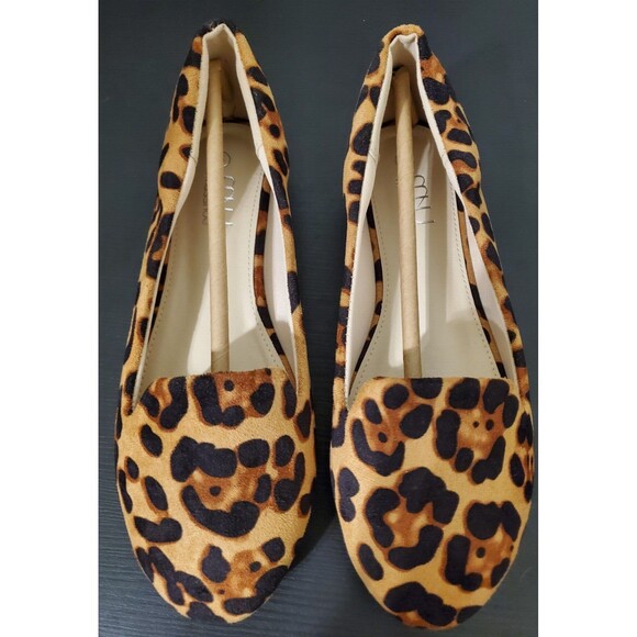 Musshoe Women's Leopard Print Round Toe Loafers Flats Memory Foam Size 6 - NEW - Picture 3 of 8